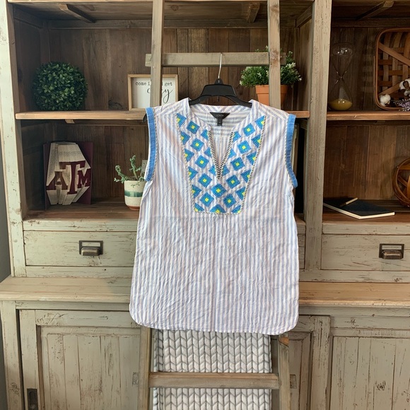 J. Crew Tops - J. Crew sleeveless embroidered shirt SZ 2